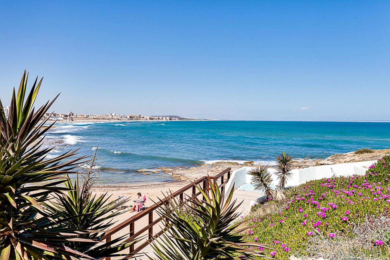 Appartement Miramar Magic Sea & Sunrise View à Torrevieja Extérieur photo